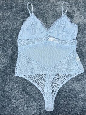 NWT Blashe Baby Blue Lace Bodysuit Size Large